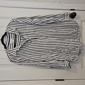 Liz Claiborne White And Navy Blue Stripped Tunic Size XL